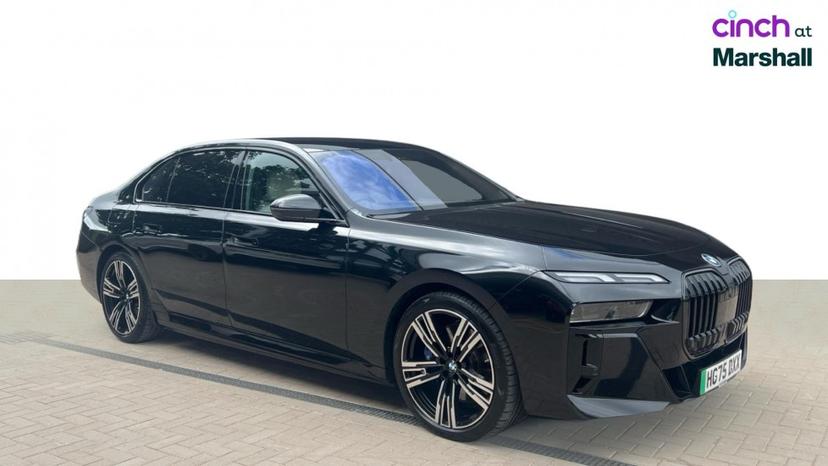 BMW i7