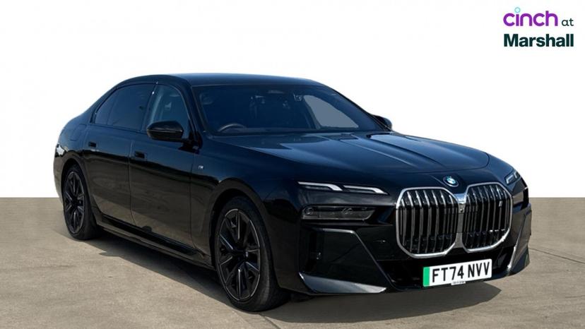 BMW i7